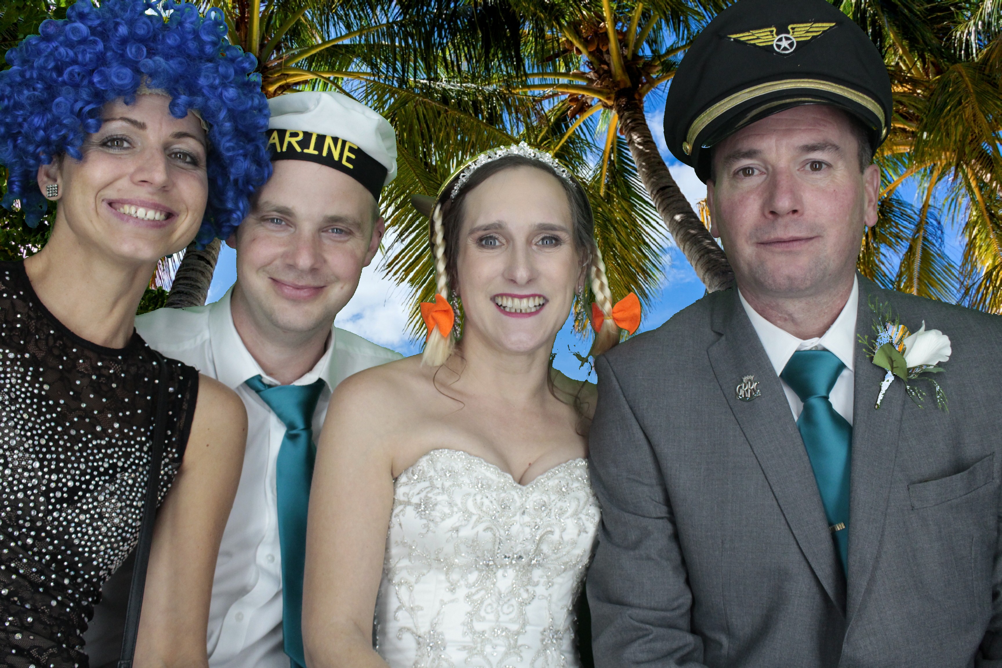 Mr & Mrs Austine | View more photos from the event at gallery.myphotoboothexperience.co.uk/u/MyPhotoBoothExperienceLtd/Mr-Mrs-Austine